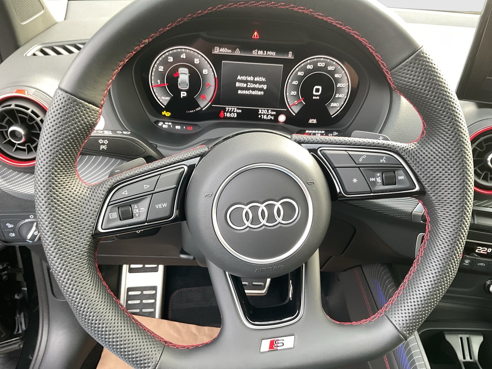 Audi Q2 35 S LINE AHK MATRIXLED VIRTUALCOCKPIT LM18