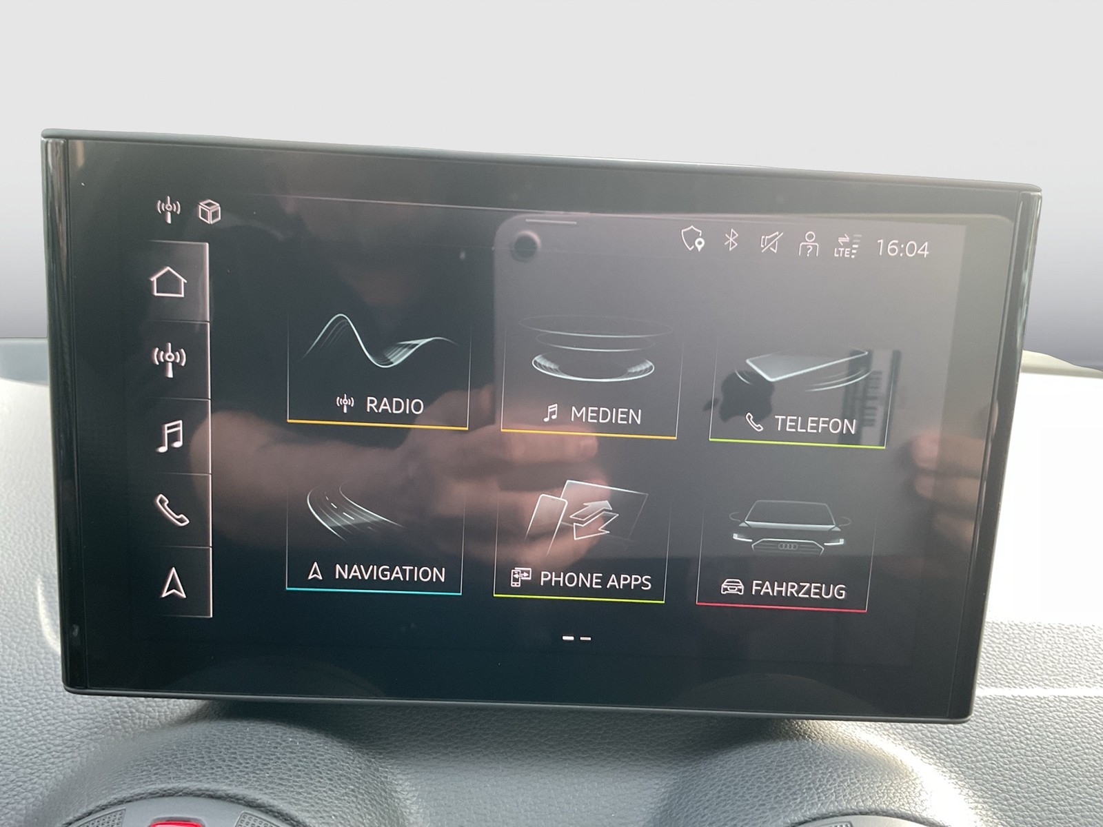 Audi Q2 35 S LINE AHK MATRIXLED VIRTUALCOCKPIT LM18