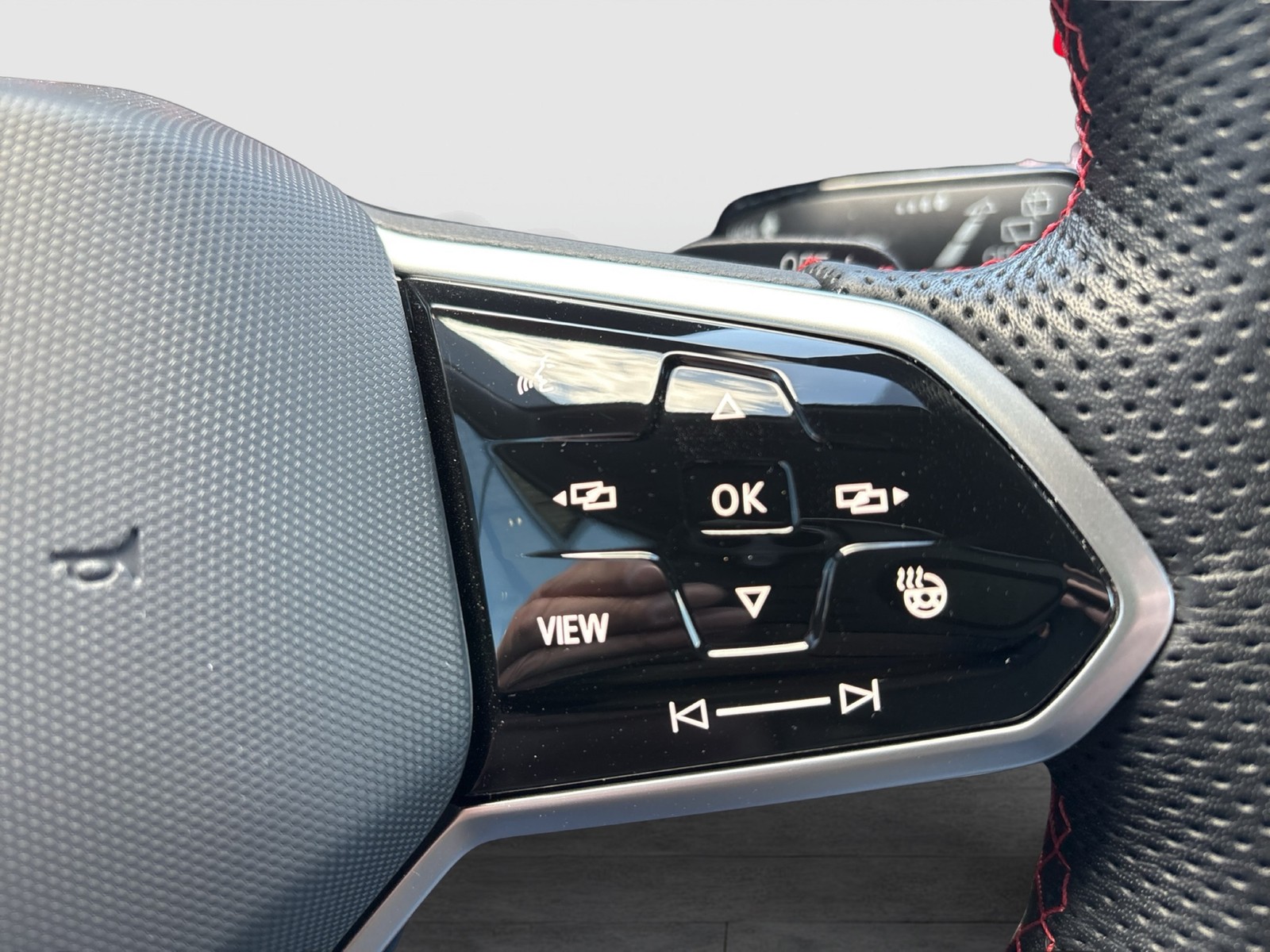 Volkswagen Golf 2.0 GTI BLACK STYLE KAMERA ALU18 NAVI MATRIX