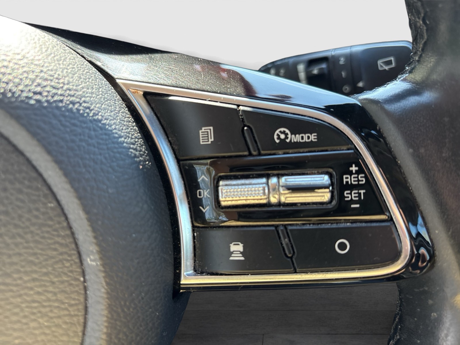 Kia XCeed 1.6 HYBRID PLATINUM EDITION PANO CAM NAVI