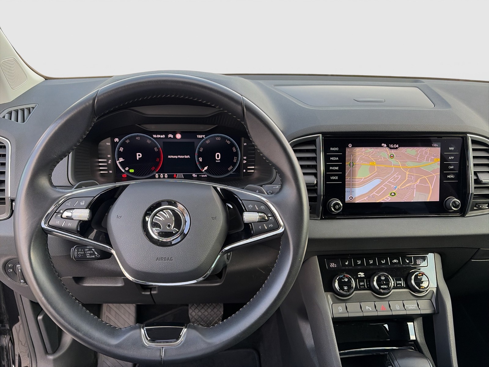 Skoda Karoq 1.5 TOUR AHK CAM ACC E-KLAPPE NAVI LM17