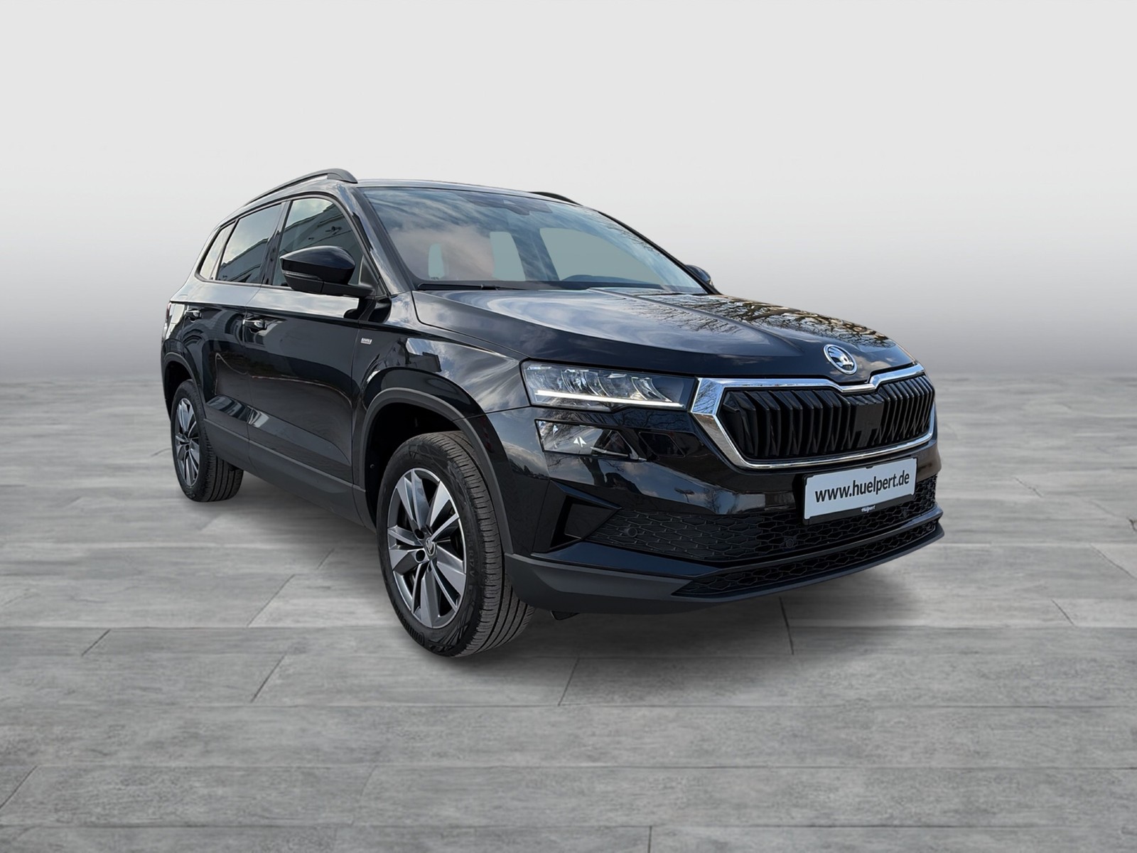 Skoda Karoq 1.5 TOUR AHK CAM ACC E-KLAPPE NAVI LM17