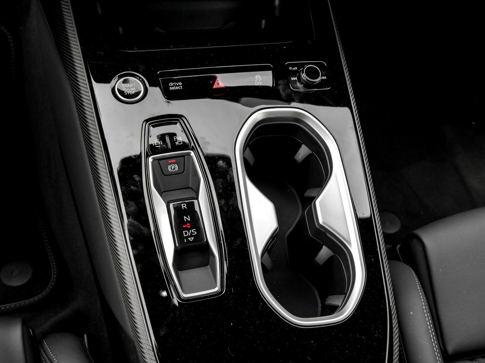 Audi A6 Avant TDI quattro S tronic Memory+SLine+Techplus+Carbon+Sportsitze