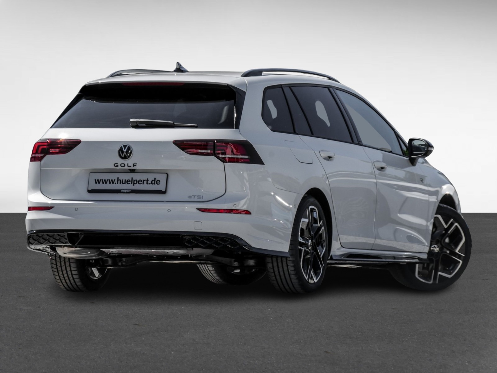 Volkswagen Golf Variant 1.5 R-LINE DSG BLACKSTYLE eKLAPPE