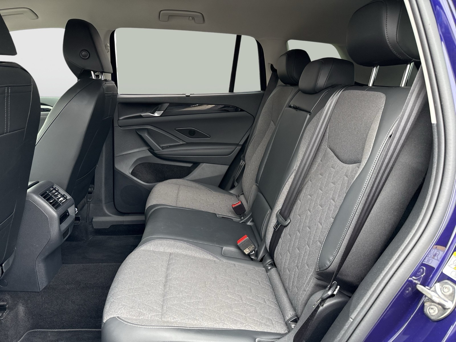 Volkswagen Tayron 1.5 HYBRID LIFE AHK CAM ACC LM18 CARPLAY
