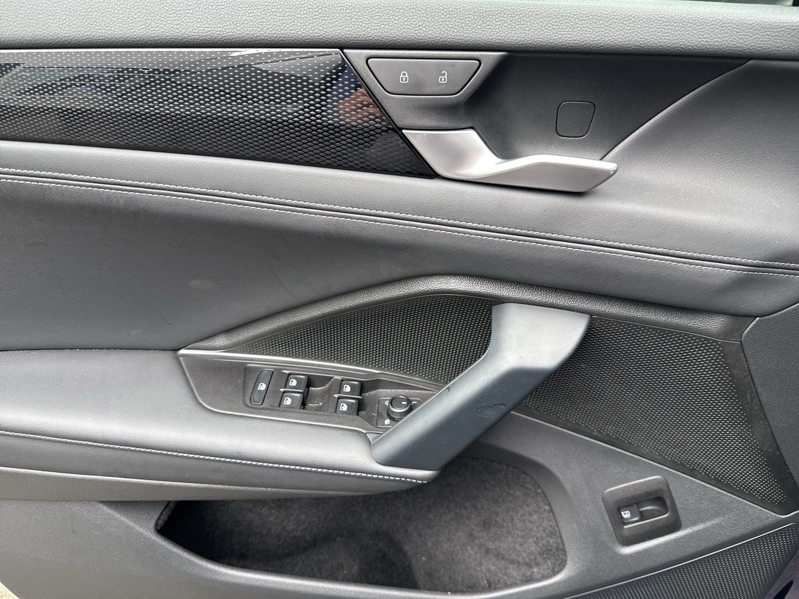 Volkswagen Tayron 1.5 HYBRID LIFE AHK CAM ACC LM18 CARPLAY