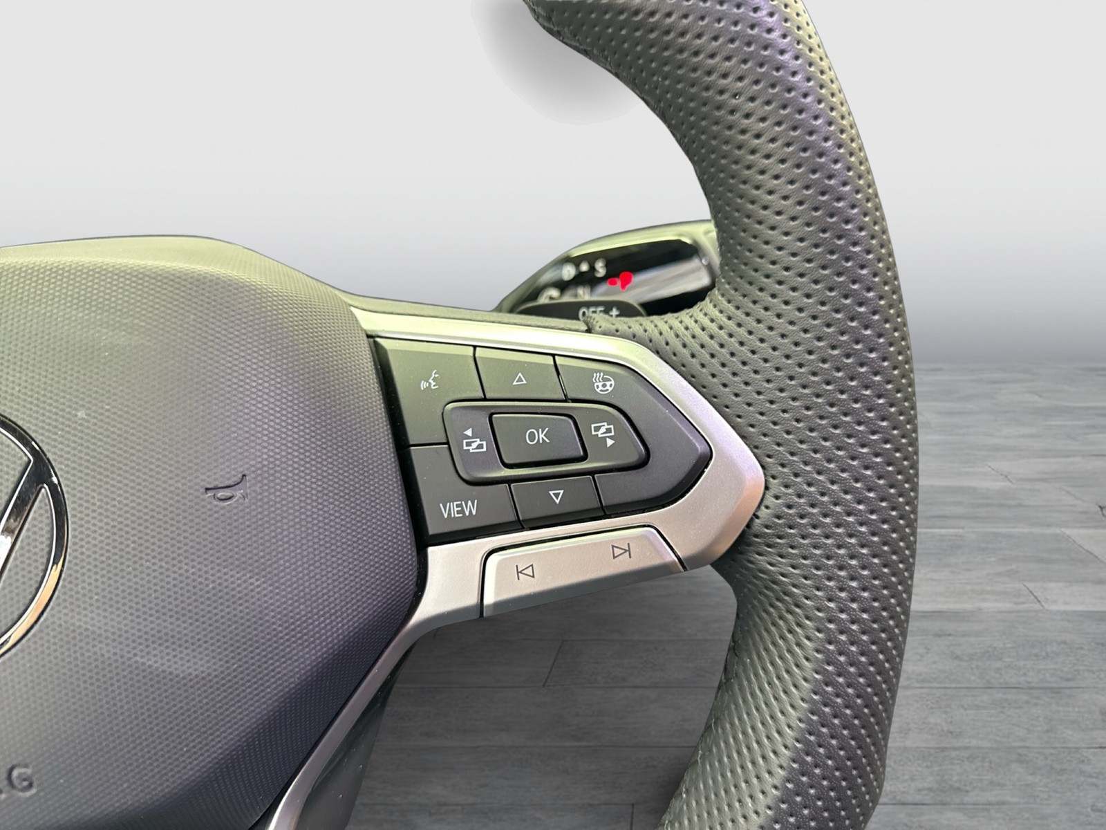 Volkswagen Tiguan 2.0 R-Line ALU20 BLACK STYLE KAMERA 4X4