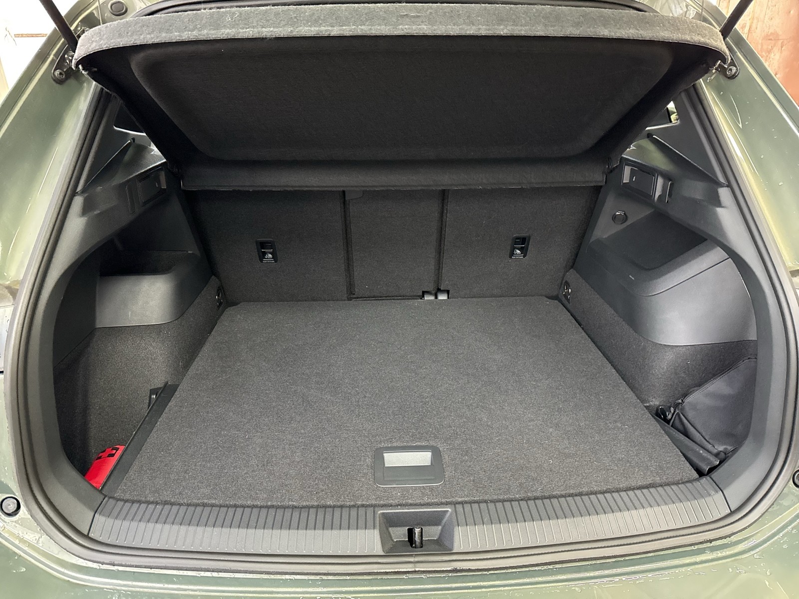 Volkswagen Tiguan 2.0 R-Line ALU20 BLACK STYLE KAMERA 4X4