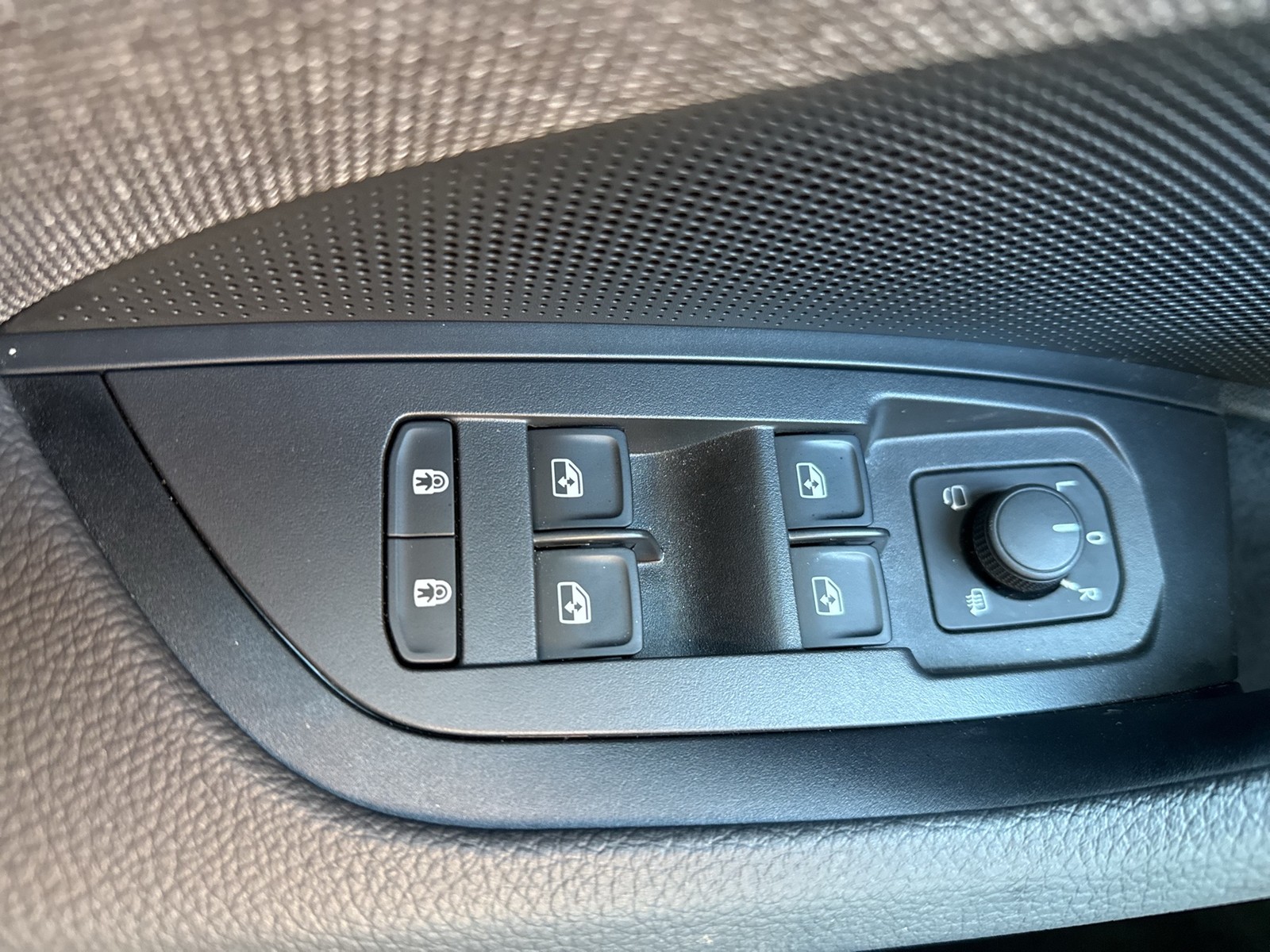 Skoda Kodiaq 1.5 iV SELECTION PANO CAM ACC LM18 NAVI