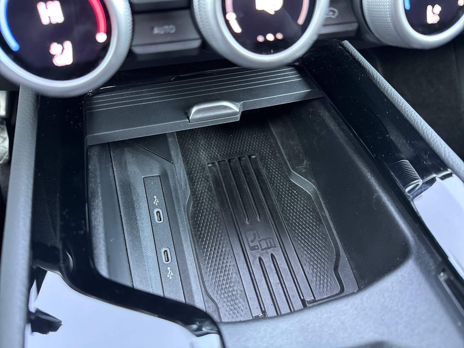 Skoda Superb Combi 1.5 iV L&K CANTON AHK CAM ACC LM18