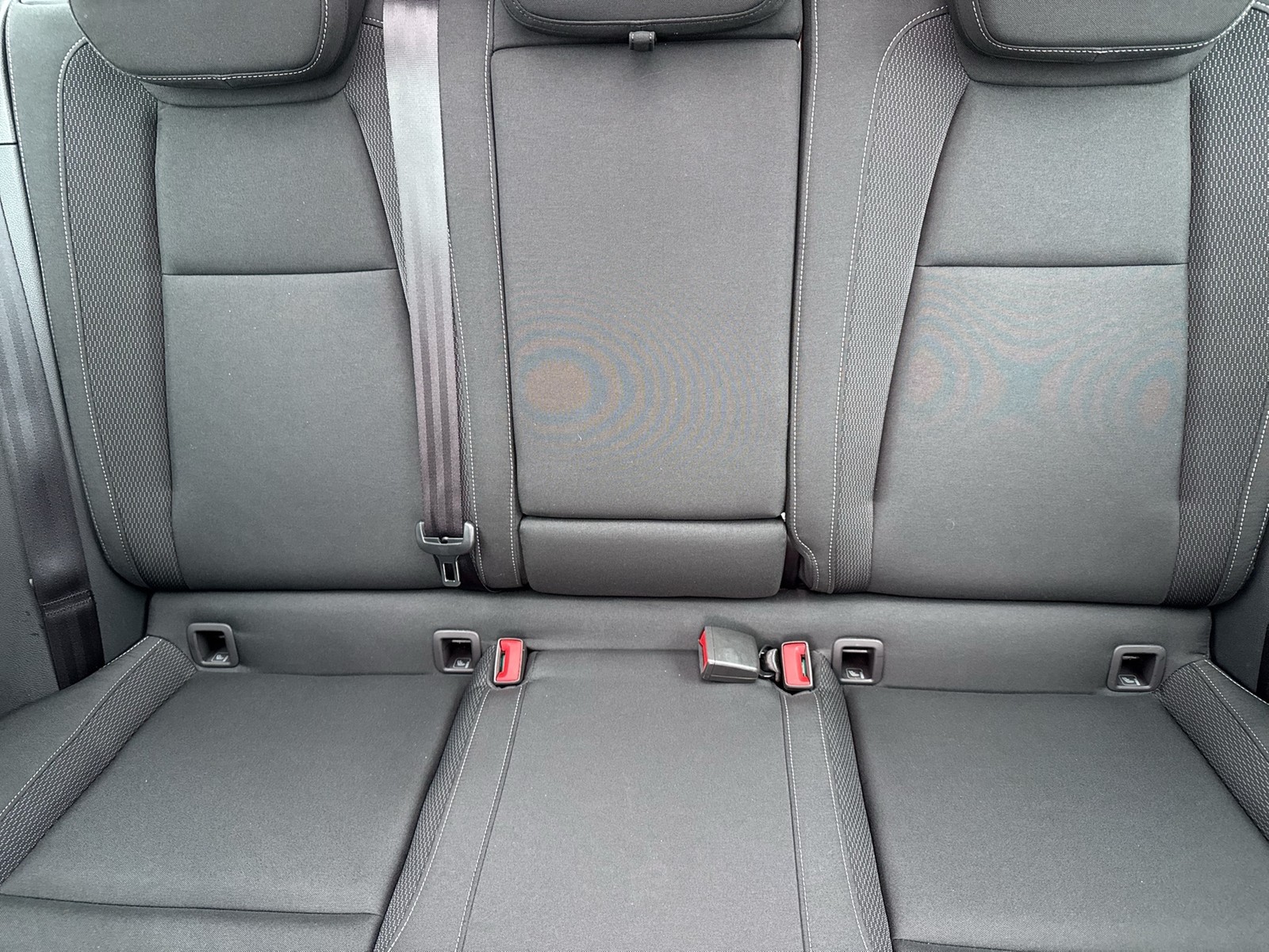 Skoda Karoq 1.5 TOUR PANO AHK 360°CAM MATRIX E-KLAPPE