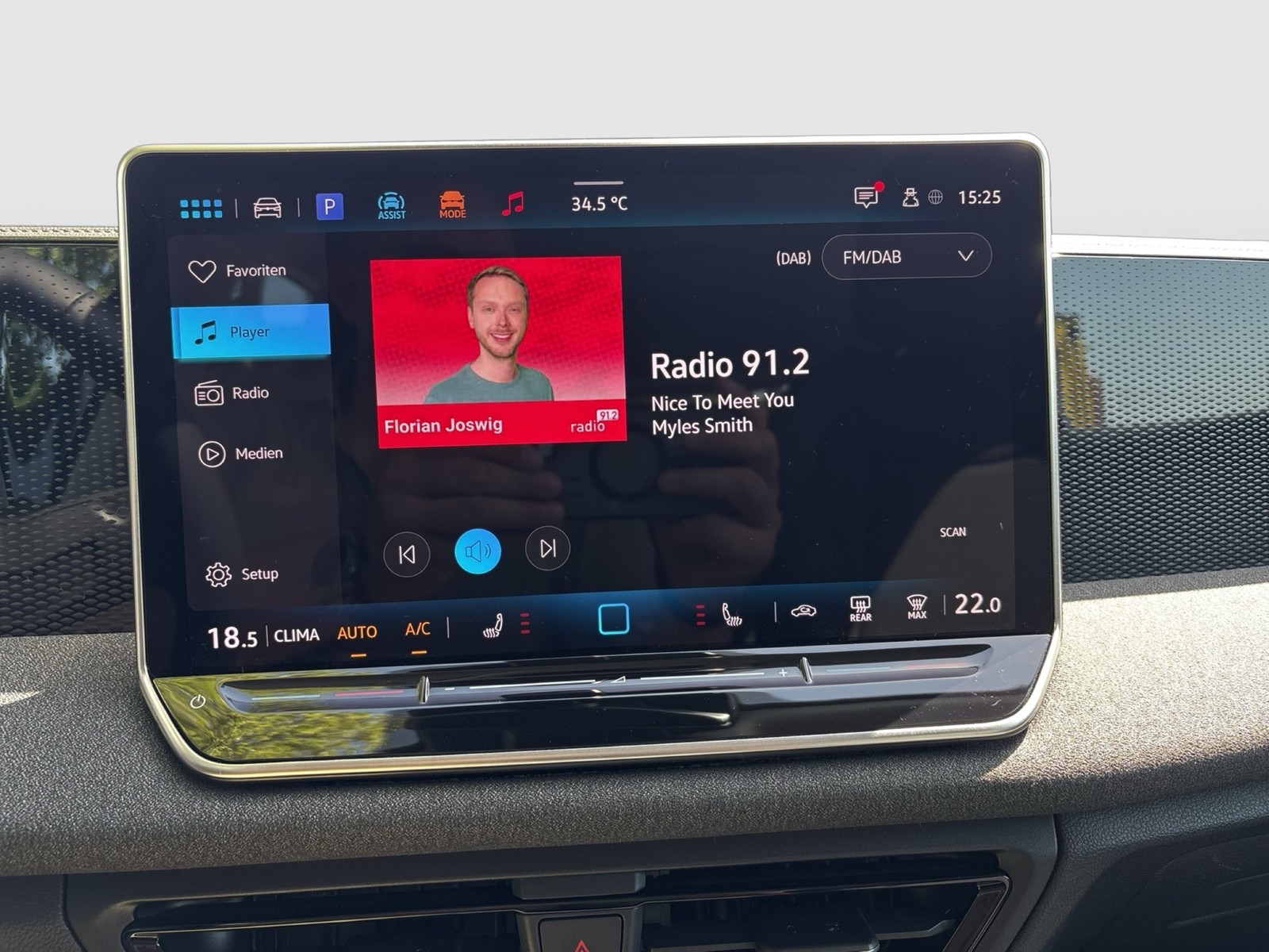 Volkswagen Tiguan 2.0 AHK CAM NAVI LM17 CARPLAY SITZHEIZUNG