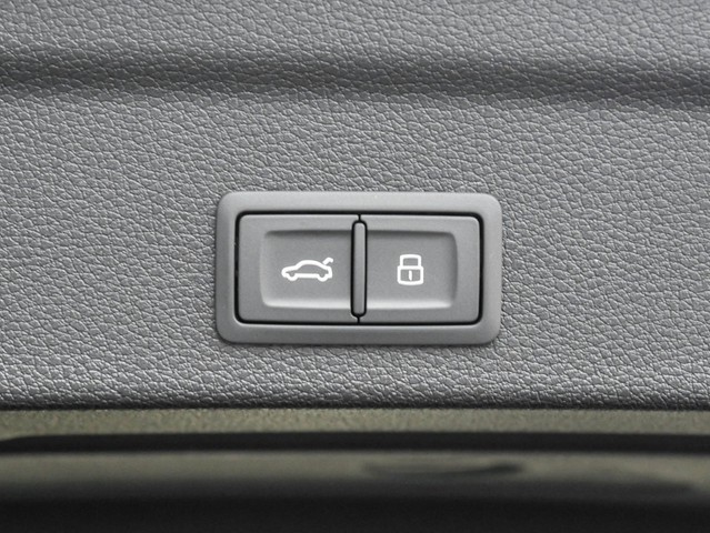 Audi Q3 Sportback 35 S LINE BLACKPAK CAM LM19 EKLAPPE