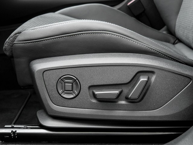 Audi Q3 Sportback 35 S LINE BLACKPAK CAM LM19 EKLAPPE