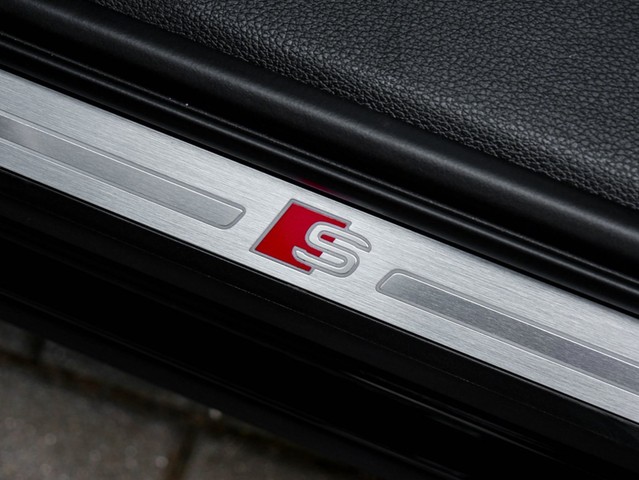 Audi Q3 Sportback 35 S LINE BLACKPAK CAM LM19 EKLAPPE