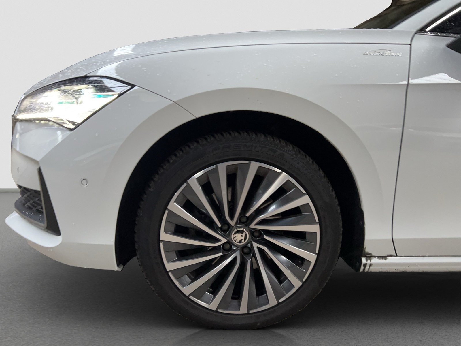 Skoda Superb Combi 1.5 eTSI L&K LEDER PANO AHK 360°CAM