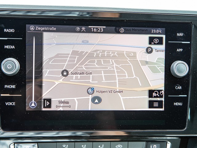 Volkswagen Passat Variant 1.5 BUSINESS AHK ALU NAVI ACC