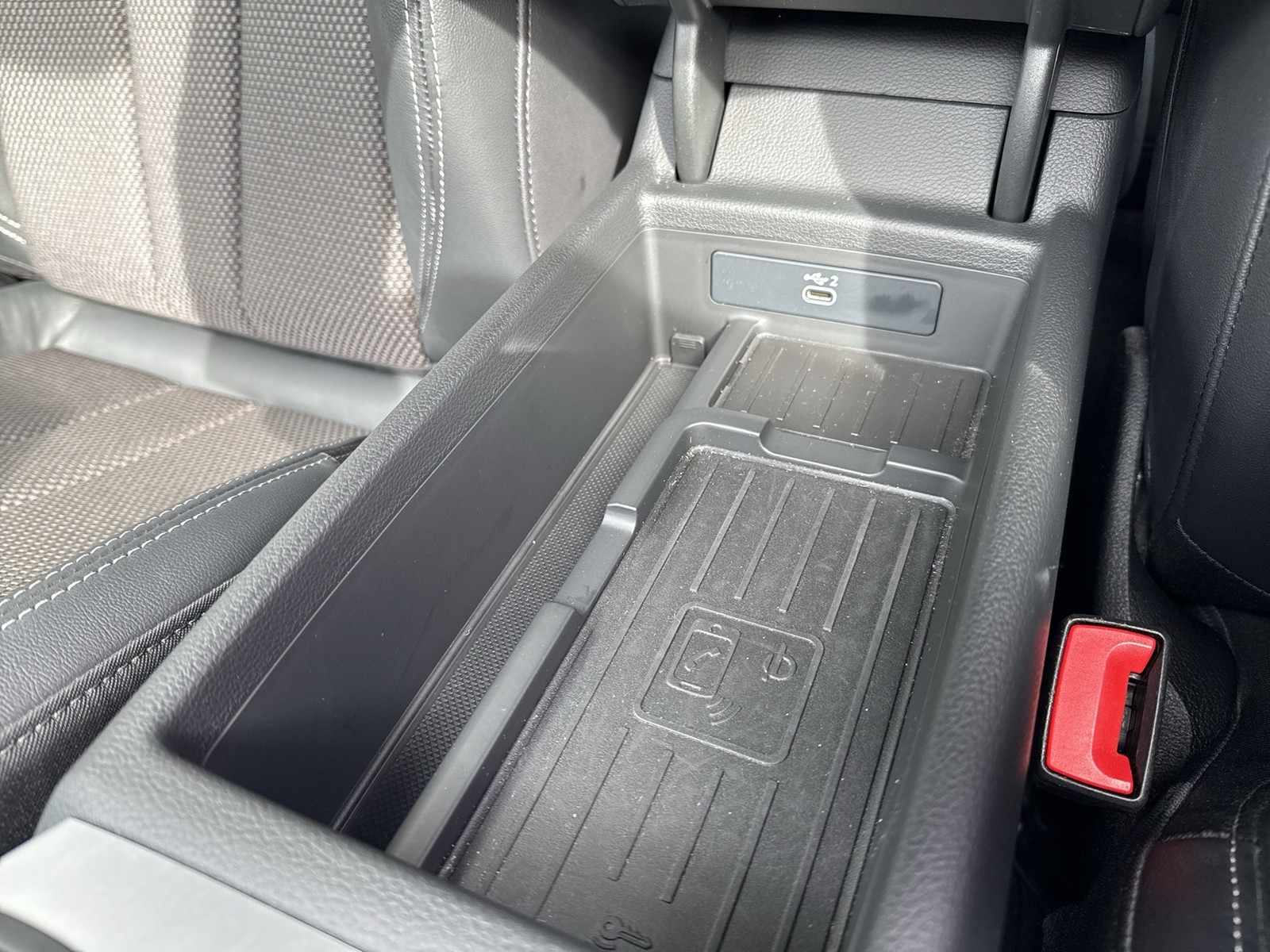 Audi A4 Avant 40 advanced PANO KAMERA SITZHEIZ NAVI