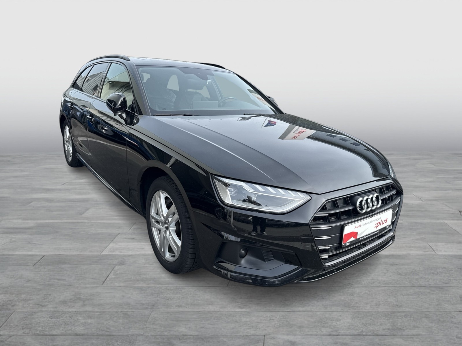 Audi A4 Avant 40 advanced PANO KAMERA SITZHEIZ NAVI