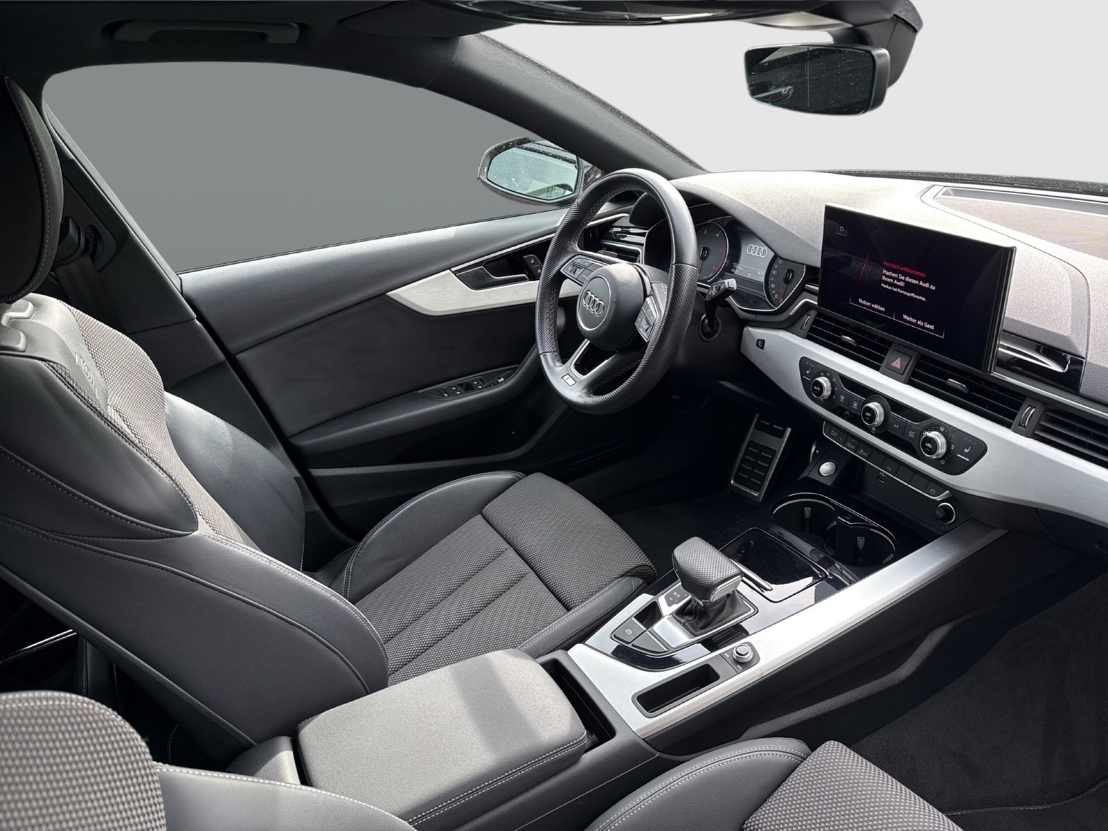 Audi A4 Avant 40 advanced PANO KAMERA SITZHEIZ NAVI