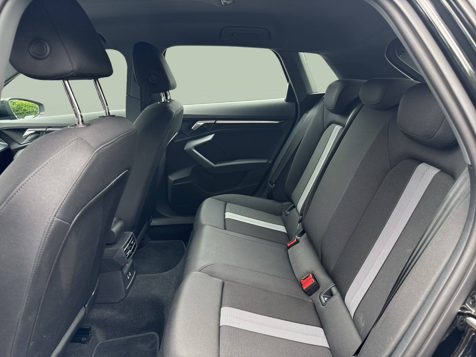 Audi A3 Sportback 35 advanced CAM ACC NAVI+ LM17