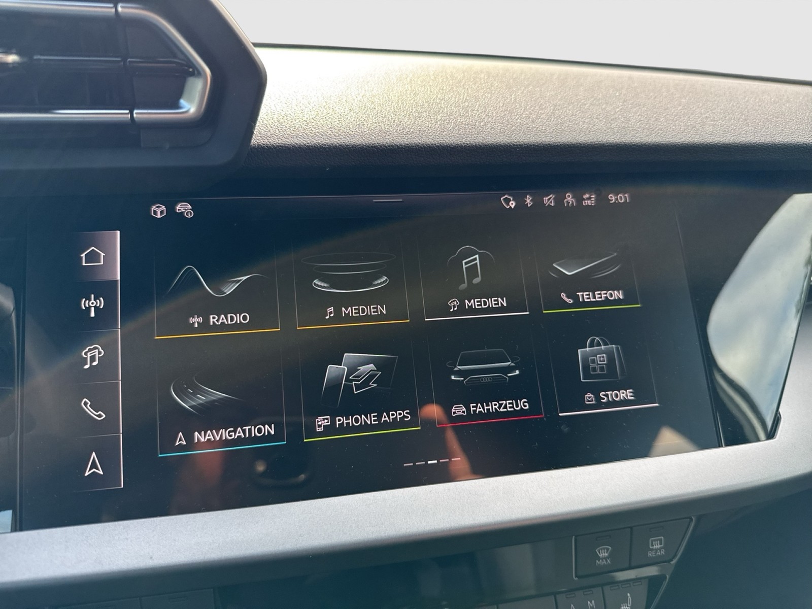 Audi A3 Sportback 30 NAVI+ SITZHEIZUNG CARPLAY ALU