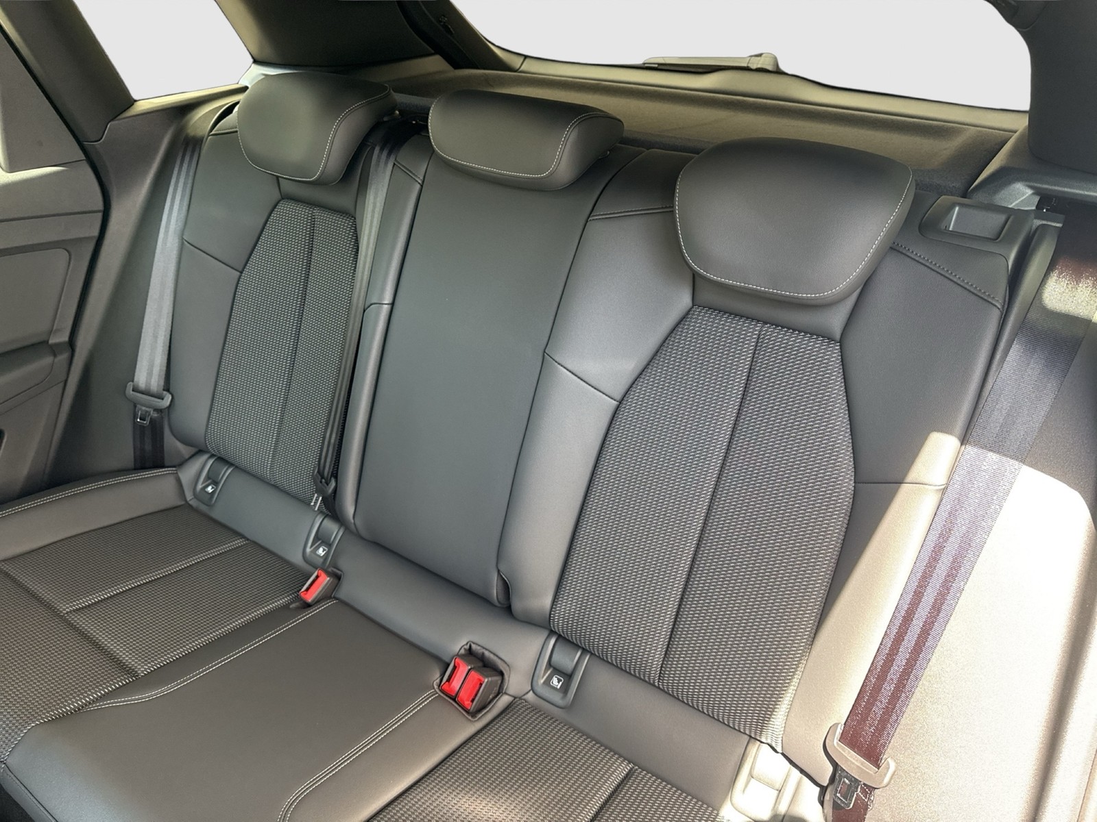 Audi Q4 e-tron 45 quattro S LINE BLACKPAK AHK LM20