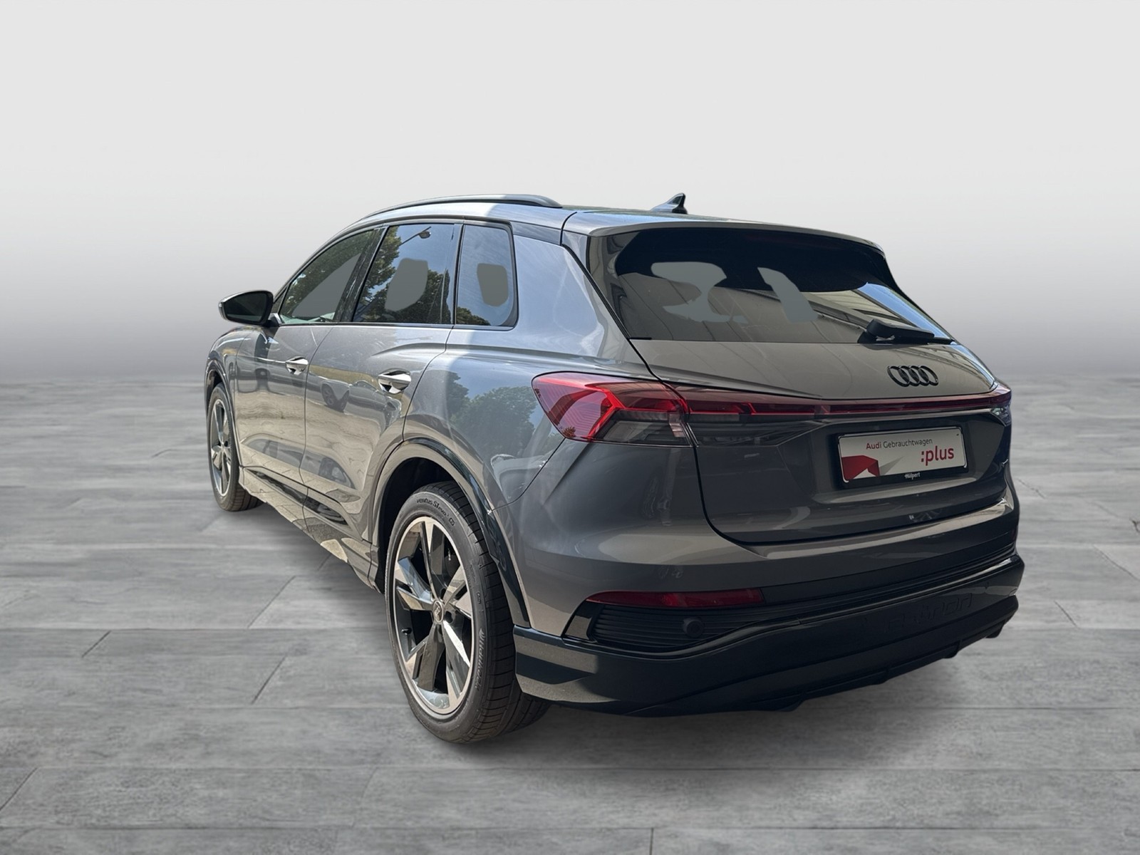 Audi Q4 e-tron 45 quattro S LINE BLACKPAK AHK LM20
