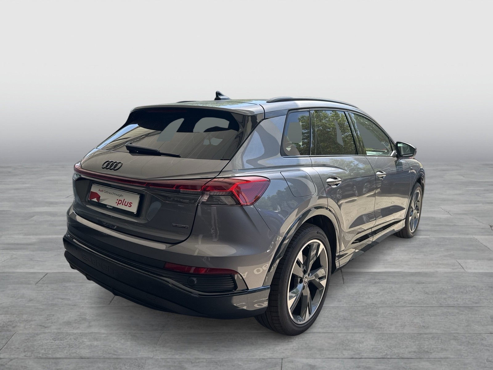 Audi Q4 e-tron 45 quattro S LINE BLACKPAK AHK LM20