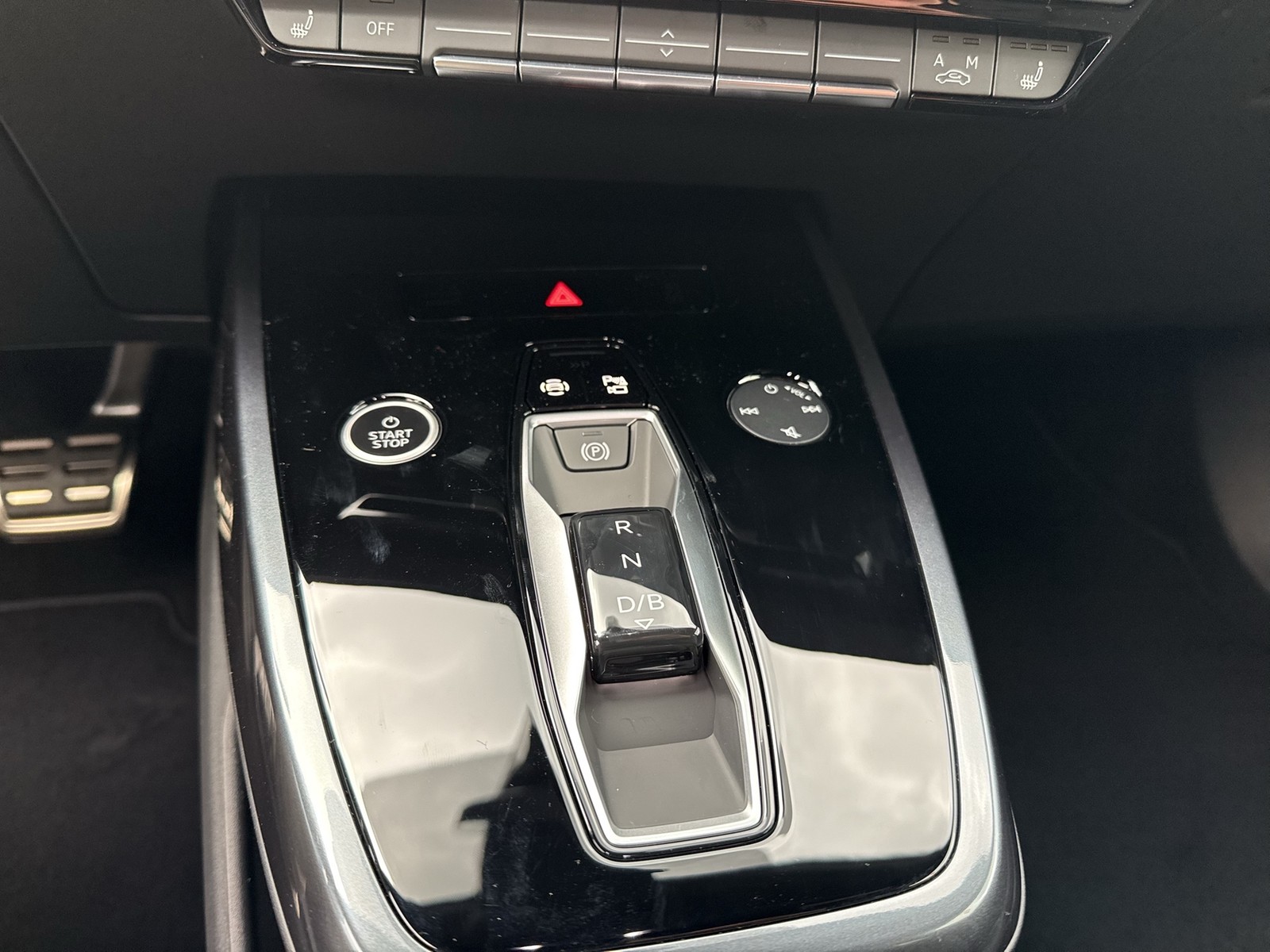 Audi Q4 e-tron 45 quattro S LINE BLACKPAK AHK LM20