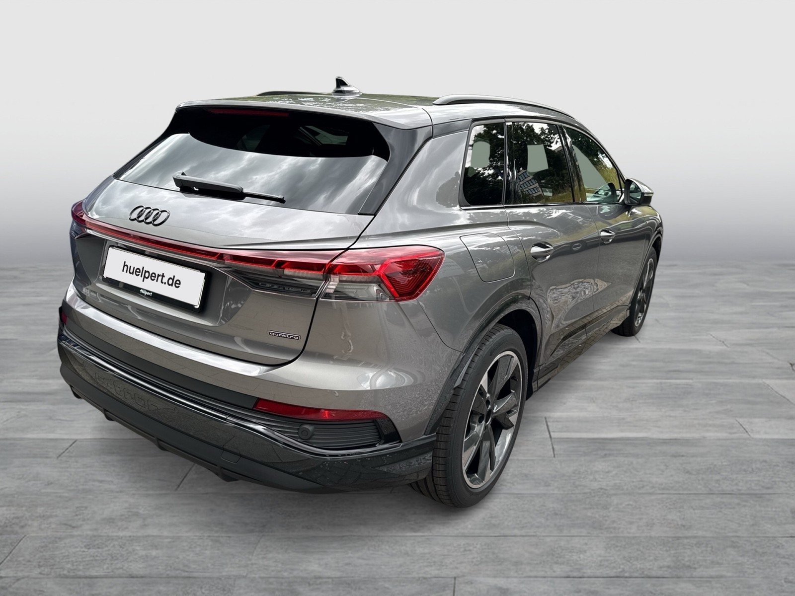 Audi Q4 e-tron 45 quattro S LINE BLACKPAK AHK LM20