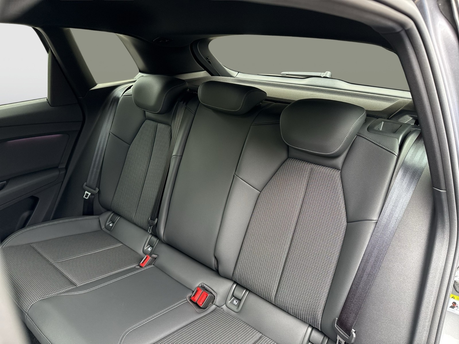 Audi Q4 e-tron 45 quattro S LINE BLACKPAK AHK LM20