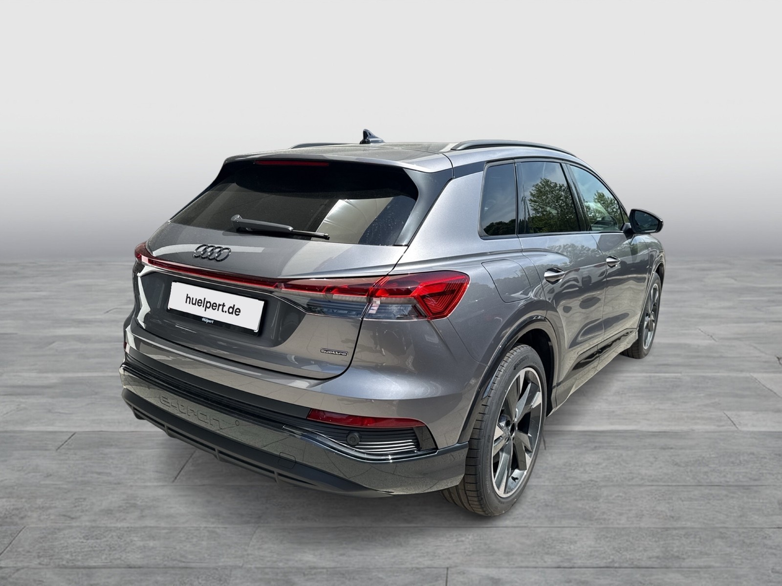 Audi Q4 e-tron 45 quattro S LINE BLACKPAK AHK LM20