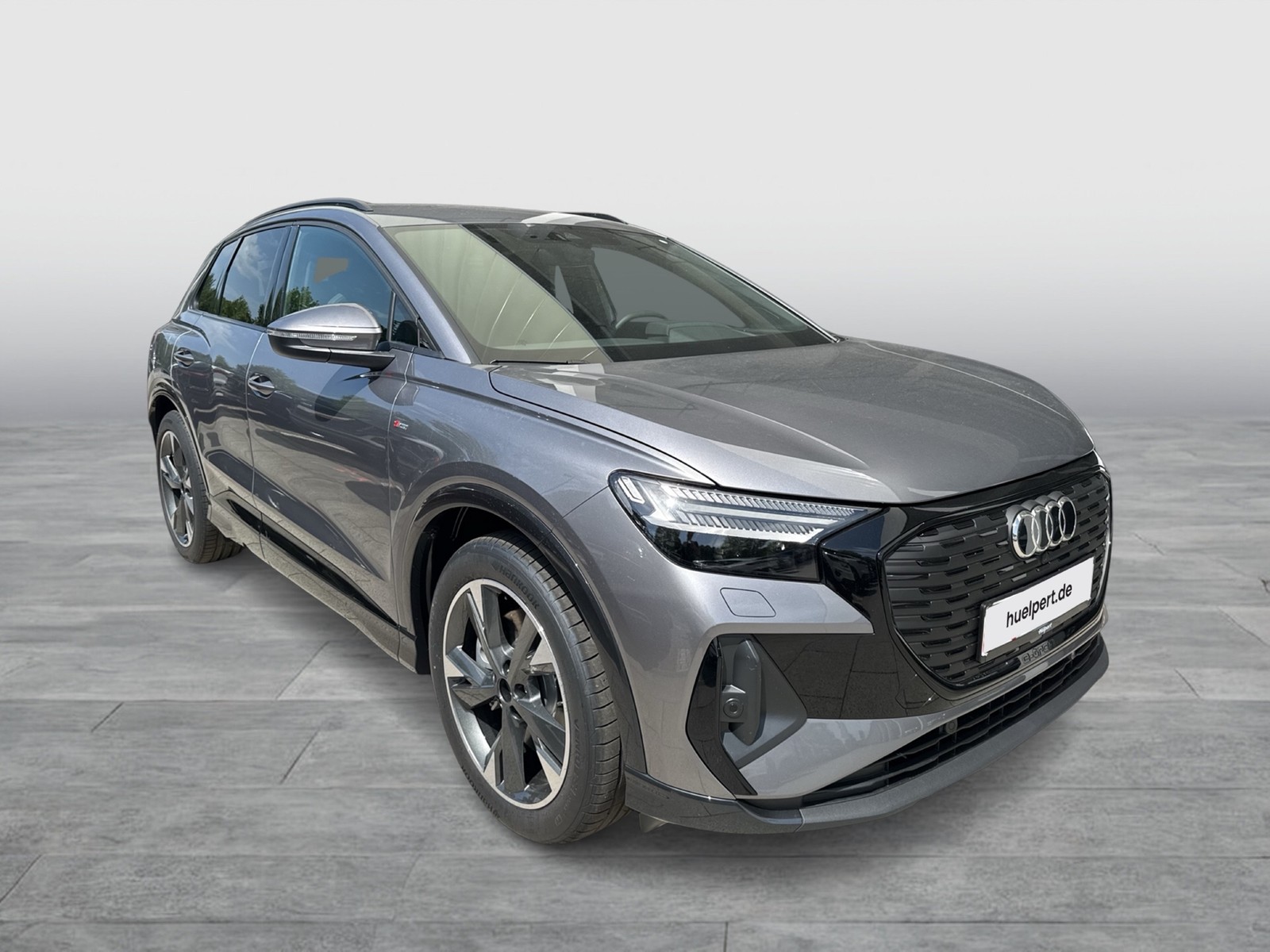 Audi Q4 e-tron 45 quattro S LINE BLACKPAK AHK LM20