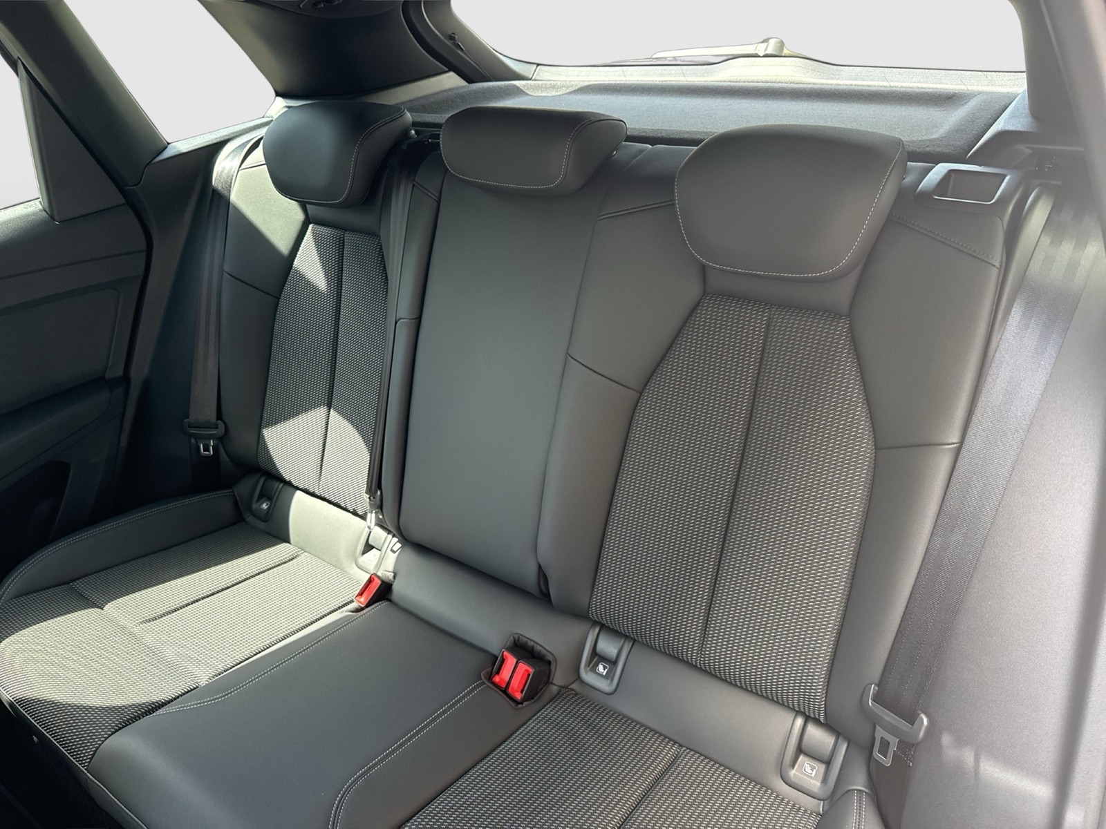 Audi Q4 e-tron 45 quattro S LINE BLACKPAK AHK LM20