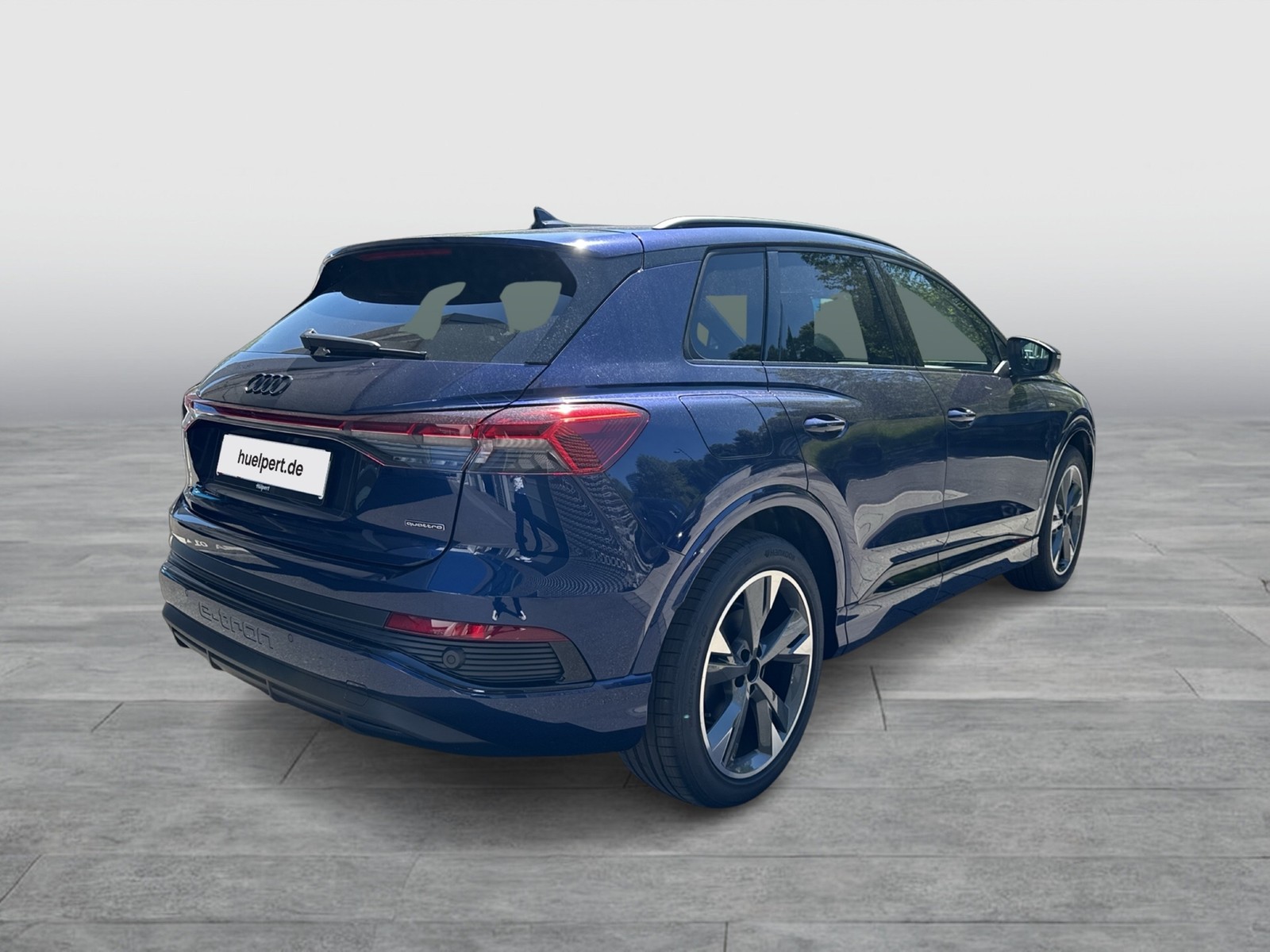 Audi Q4 e-tron 45 quattro S LINE BLACKPAK AHK LM20