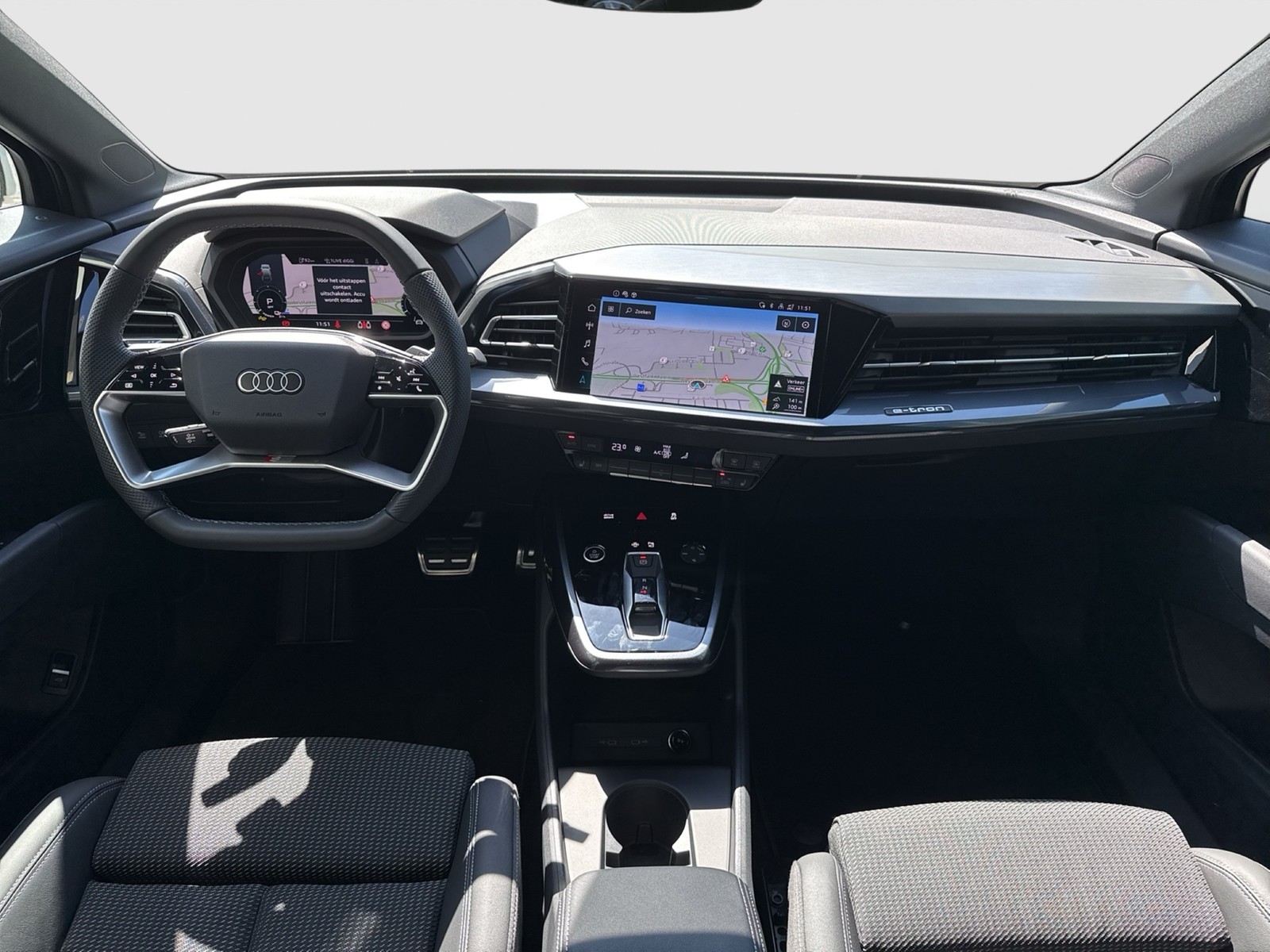 Audi Q4 e-tron 45 quattro S LINE BLACKPAK AHK LM20