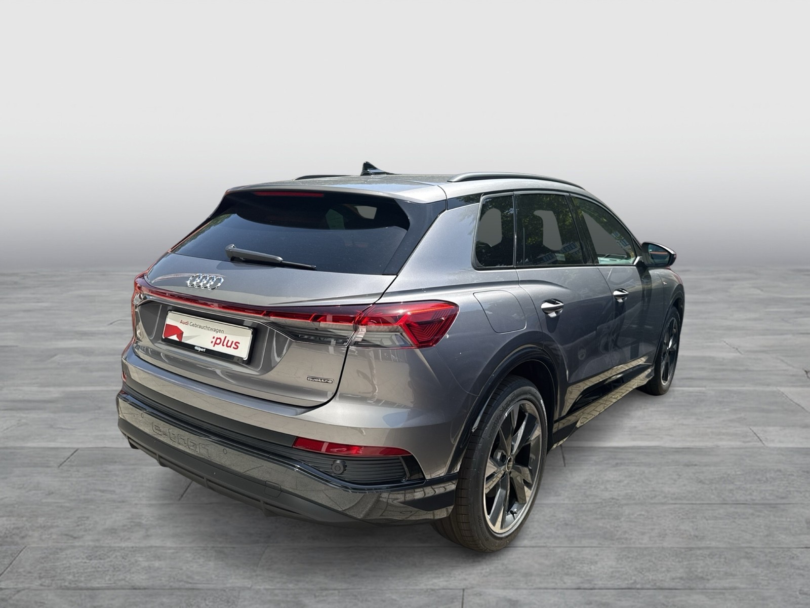 Audi Q4 e-tron 45 quattro S LINE BLACKPAK AHK LM20