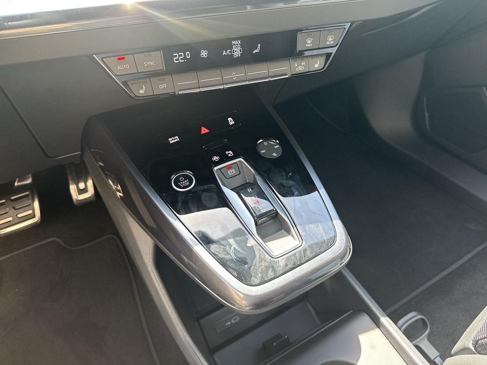 Audi Q4 e-tron 45 quattro S LINE BLACKPAK AHK LM20