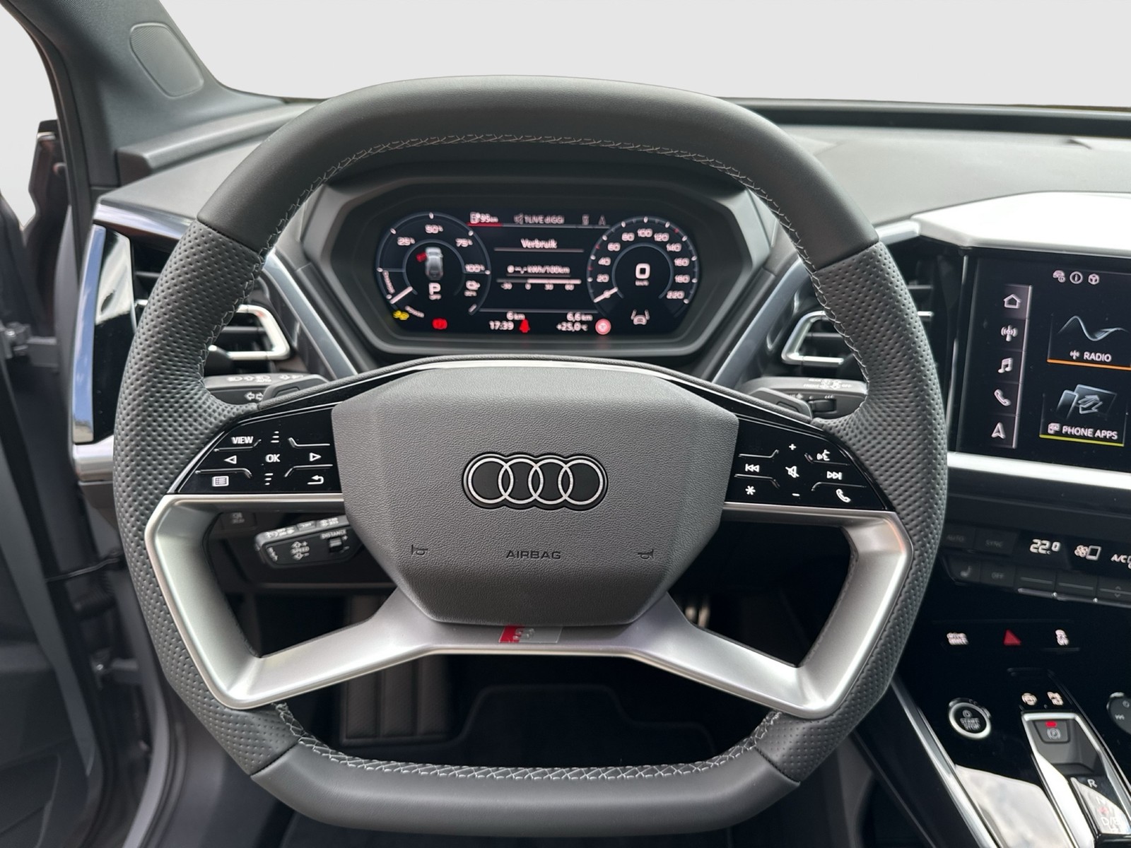 Audi Q4 e-tron 45 quattro S LINE BLACKPAK AHK LM20