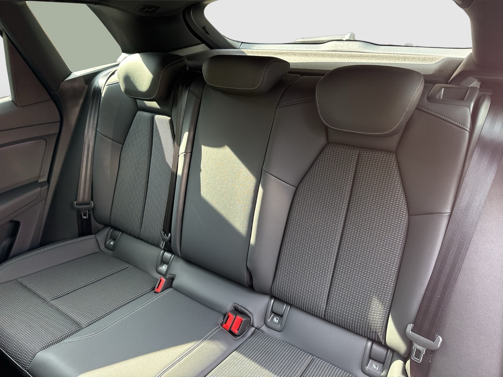 Audi Q4 e-tron 45 quattro S LINE BLACKPAK AHK LM20