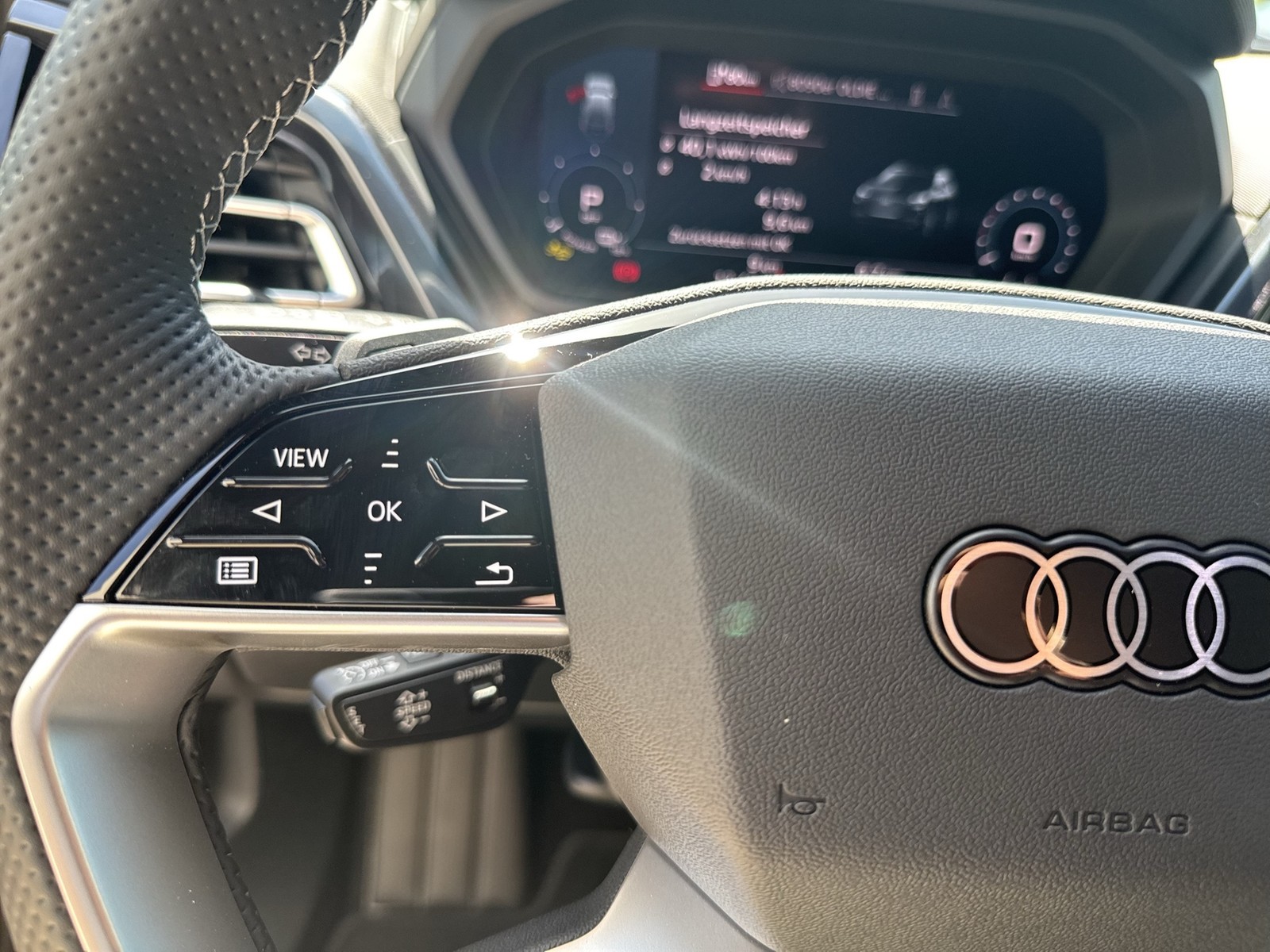 Audi Q4 e-tron 45 quattro S LINE BLACKPAK AHK LM20