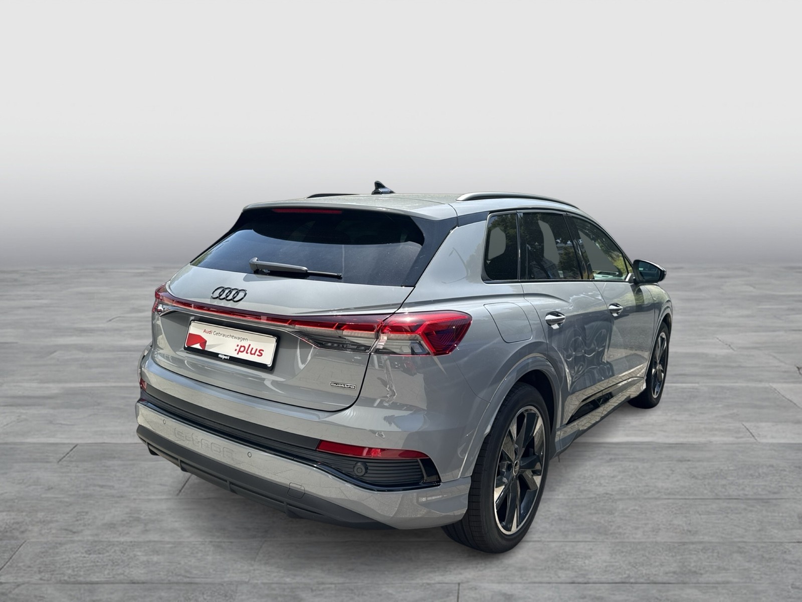 Audi Q4 e-tron 45 quattro S LINE BLACKPAK AHK LM20