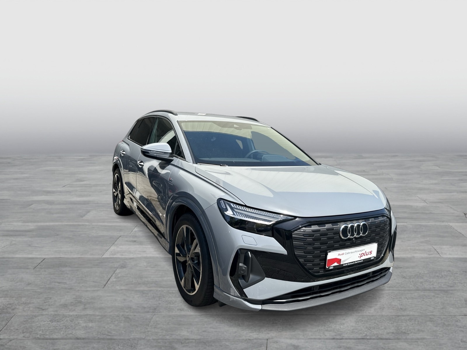 Audi Q4 e-tron 45 quattro S LINE BLACKPAK AHK LM20