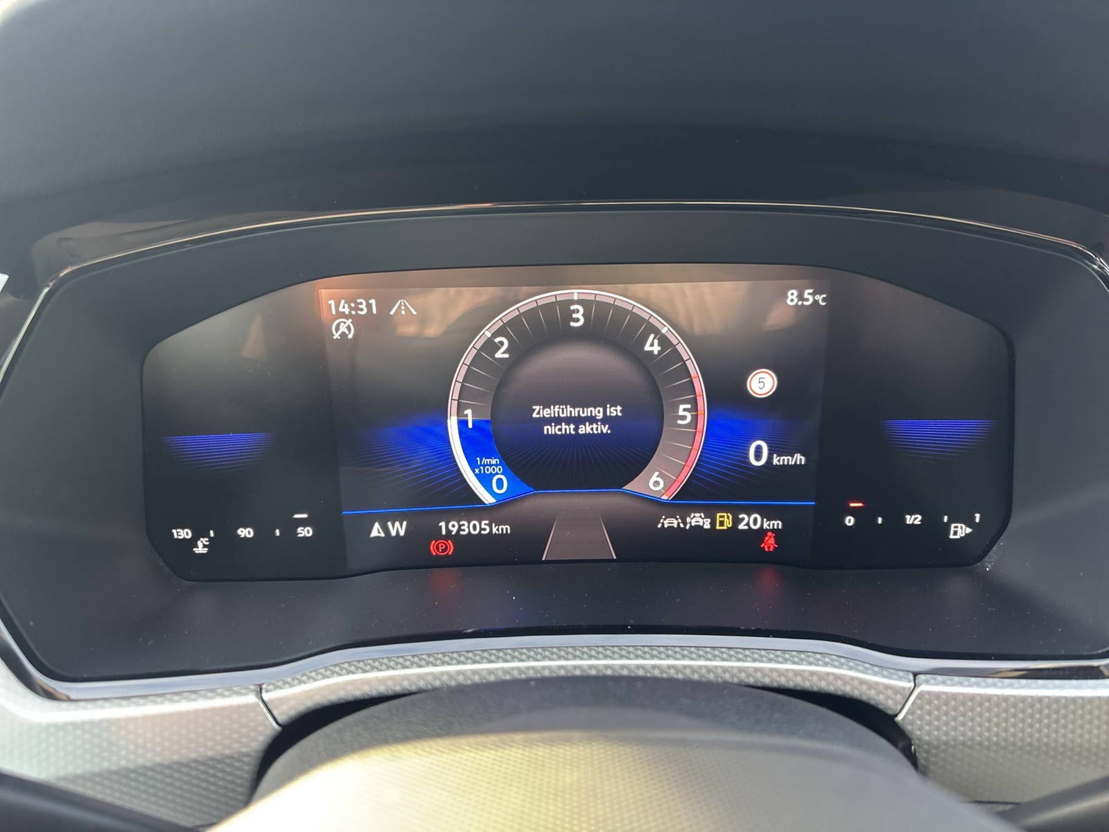 Volkswagen Touran 2.0 MOVE NAVI SITZHZG CAM ALU