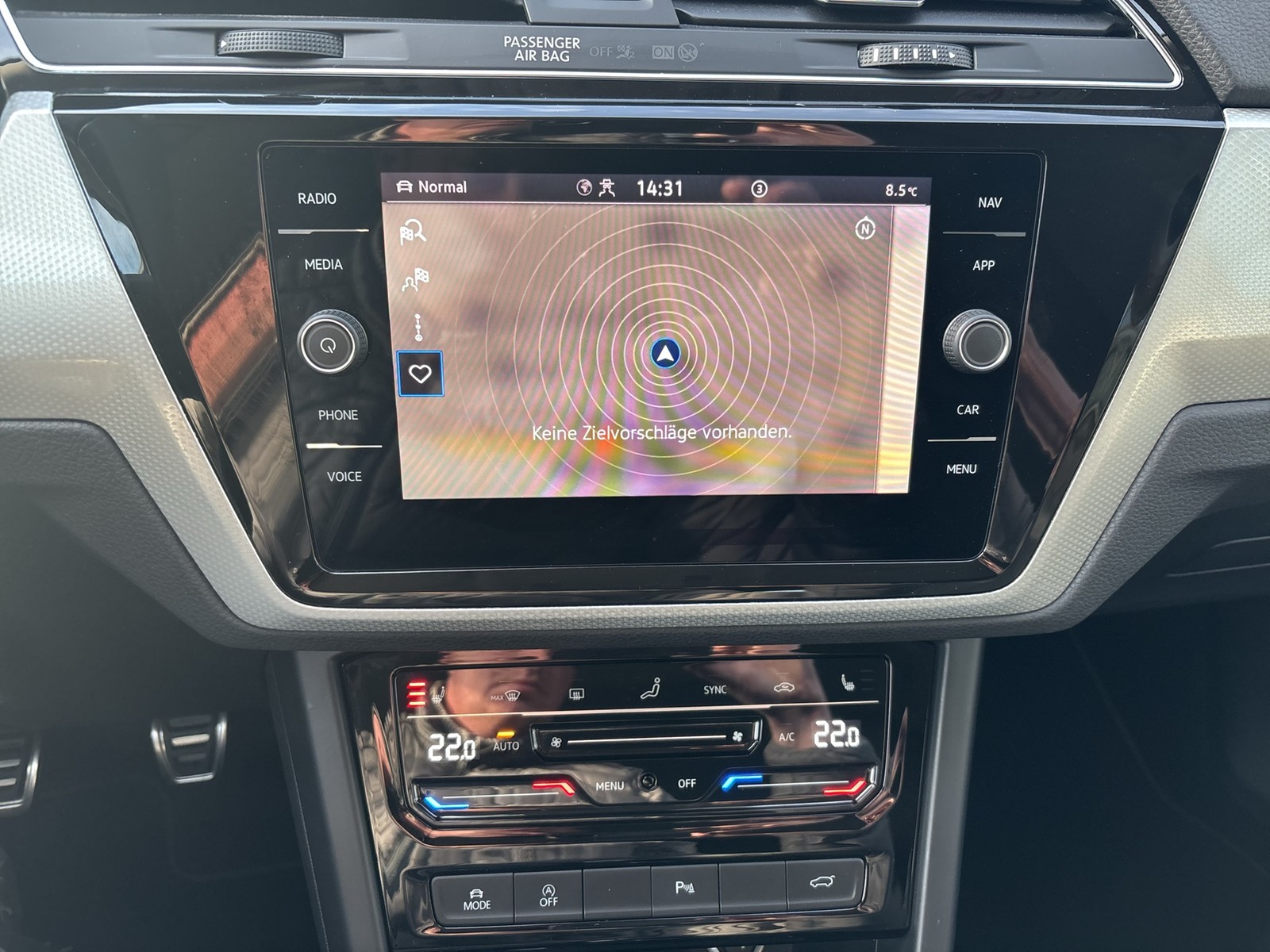 Volkswagen Touran 2.0 MOVE NAVI SITZHZG CAM ALU