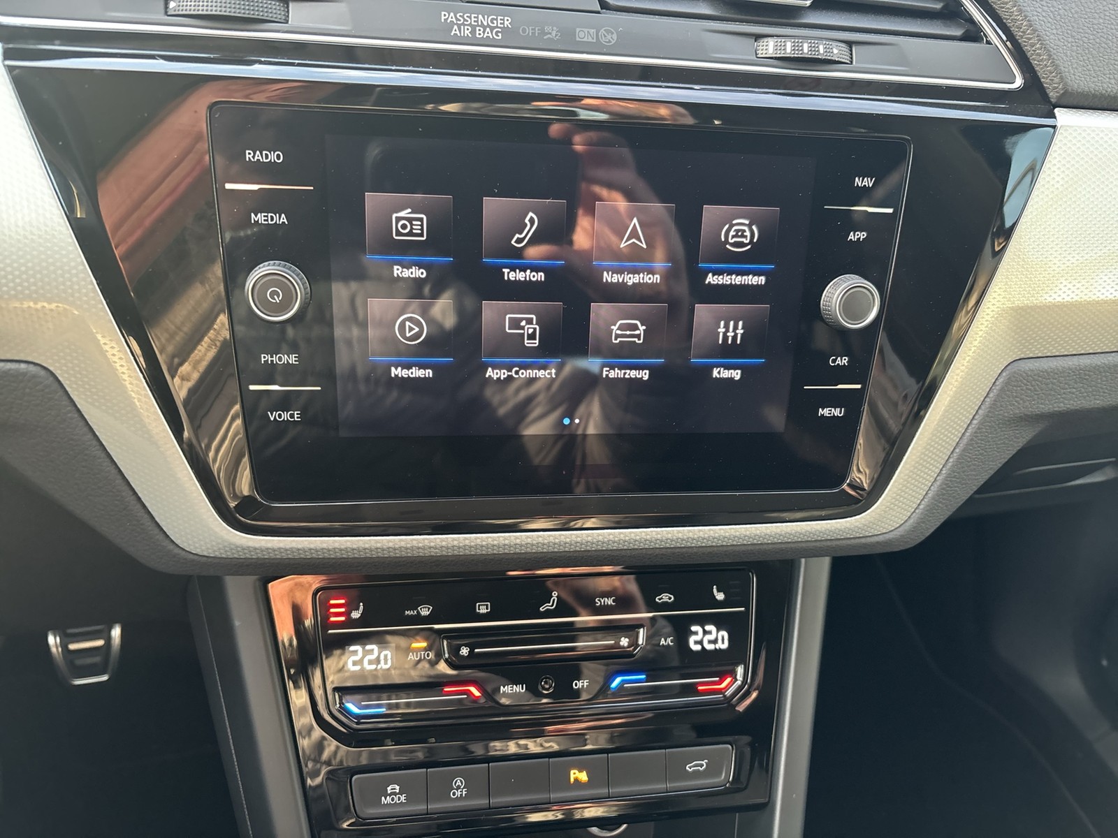 Volkswagen Touran 2.0 MOVE NAVI SITZHZG CAM ALU