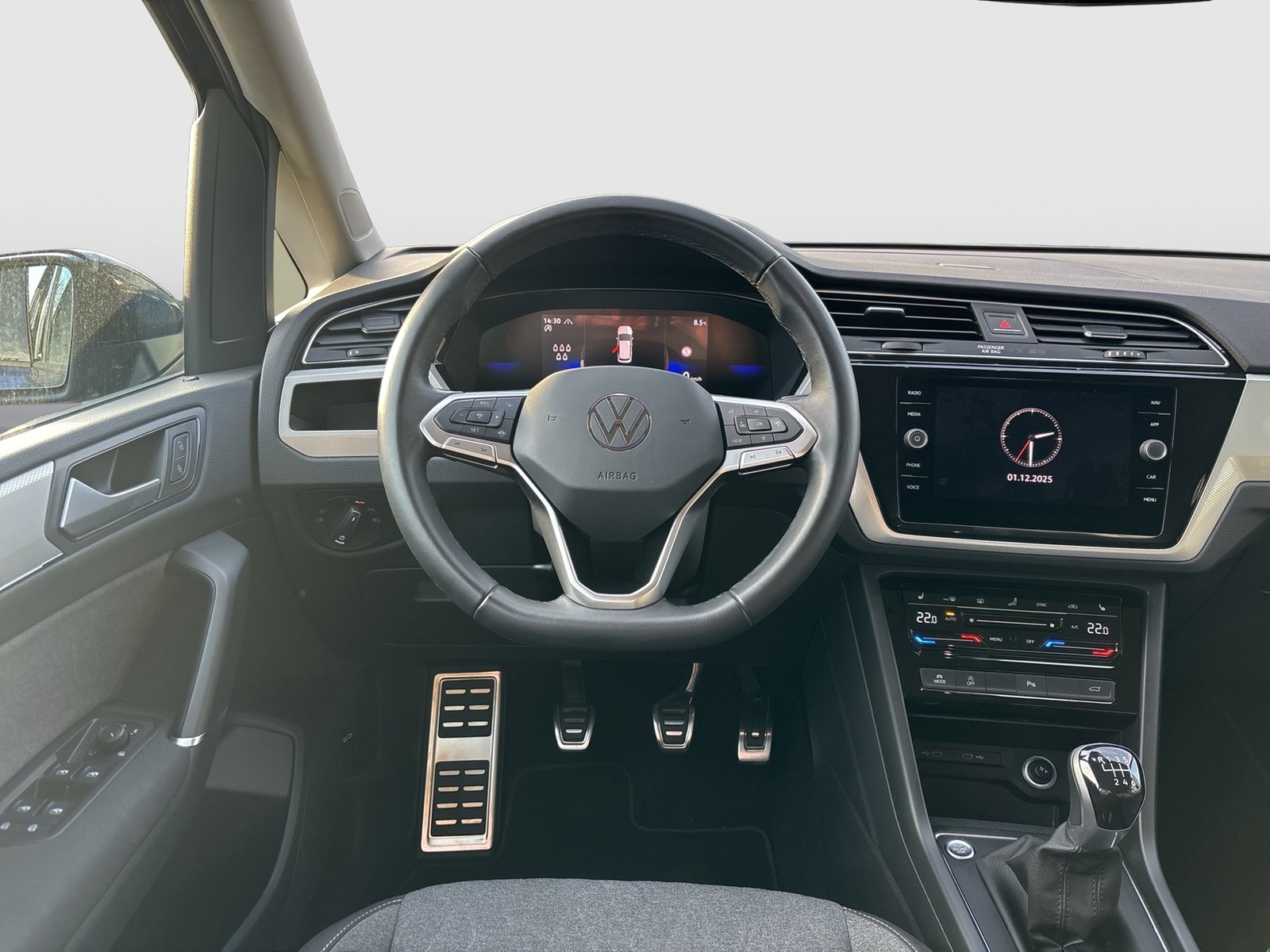 Volkswagen Touran 2.0 MOVE NAVI SITZHZG CAM ALU