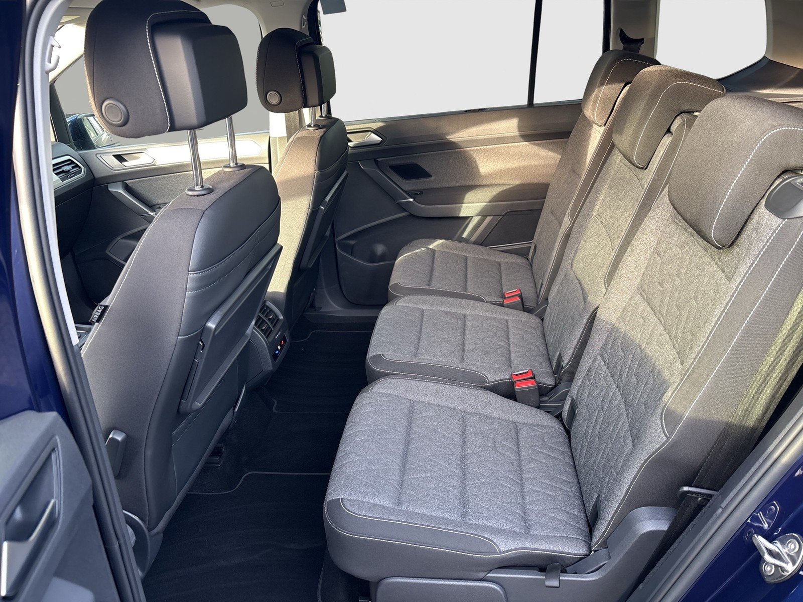 Volkswagen Touran 2.0 MOVE NAVI SITZHZG CAM ALU