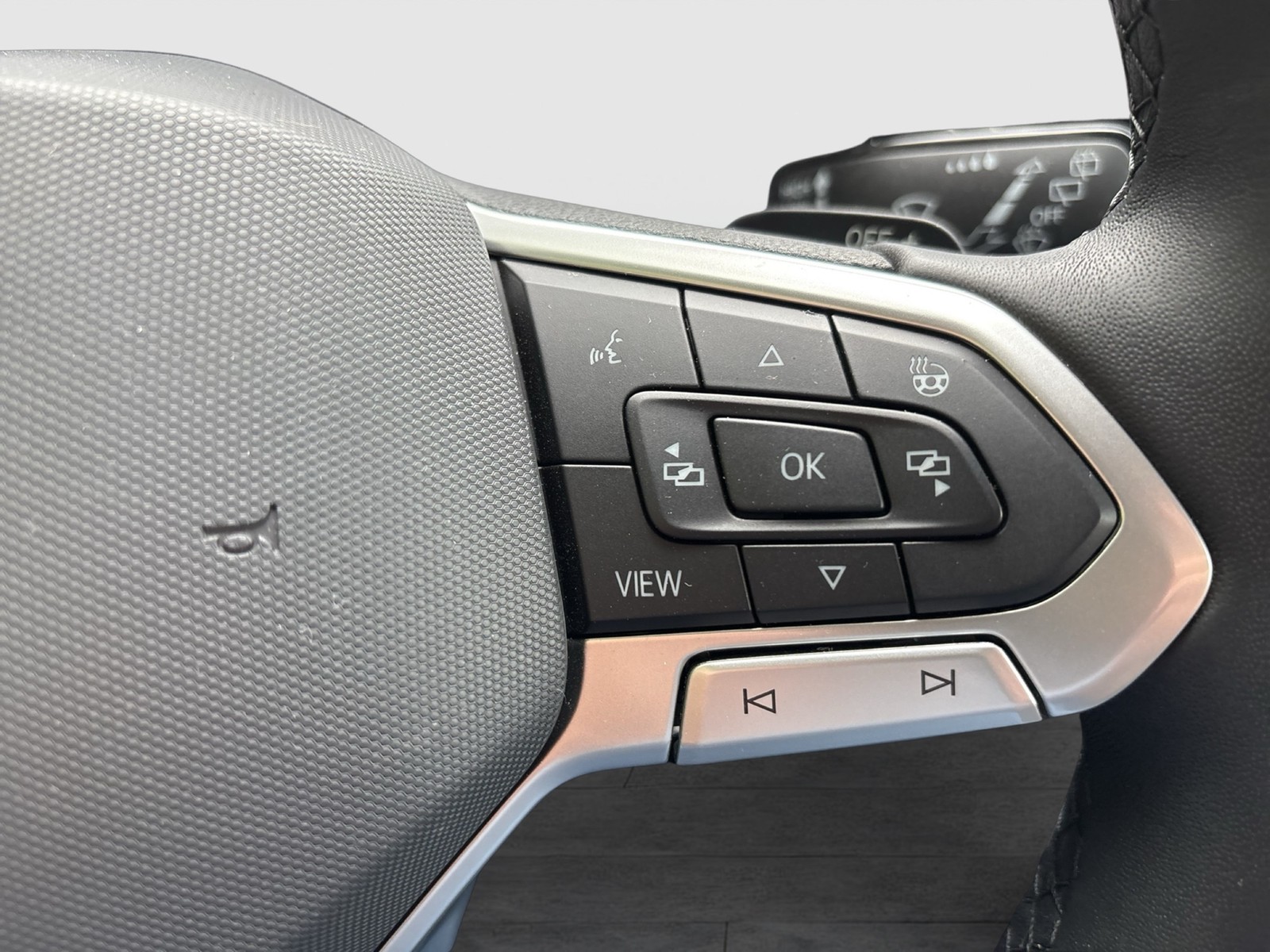 Volkswagen Golf VIII 1.5 eTSI GOAL ACC CARPLAY ALU SITZHEIZUNG